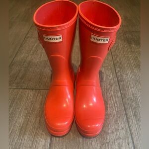 Hunter Original Short Gloss Boot in Coral